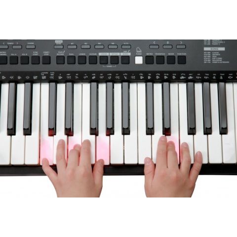 Kurzweil KP-90L teclas iluminadas con Sensibilidad