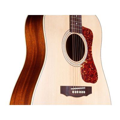 Guild M-240E Natural