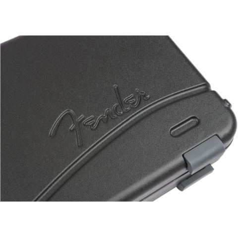 Fender Deluxe Molded Strat®/Tele®...
