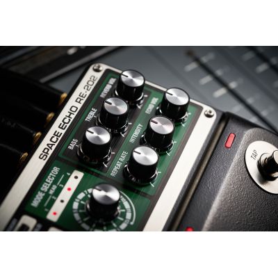 BOSS RE-202 Space Echo detalle