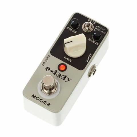 Mooer E-Lady Pedal flanger perfil