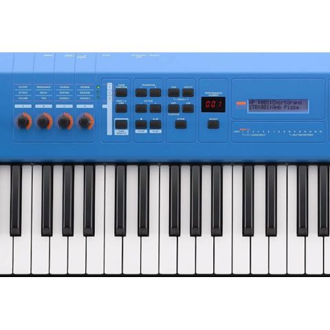 YAMAHA MX61IIblue V2