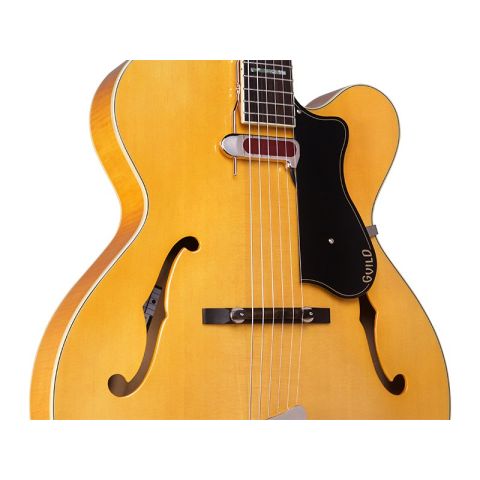 Guild A-150 savoy blonde