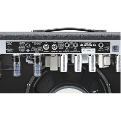 Fender '65 Deluxe Reverb®, 230V EUR 2