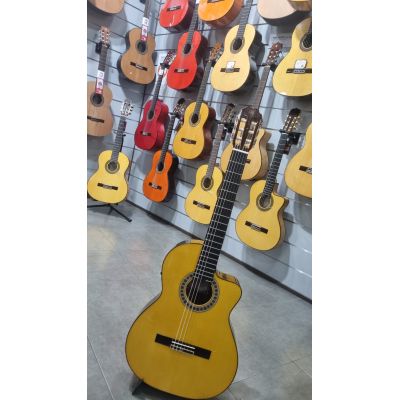 PRUDENCIO SAEZ 35F CUTWAY FISHMAN II