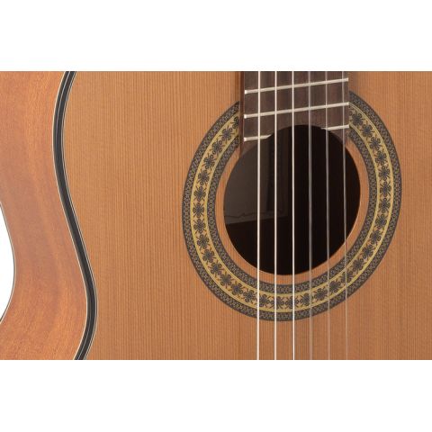 GUITARRA CLÁSICA ADMIRA A1 SERIE...