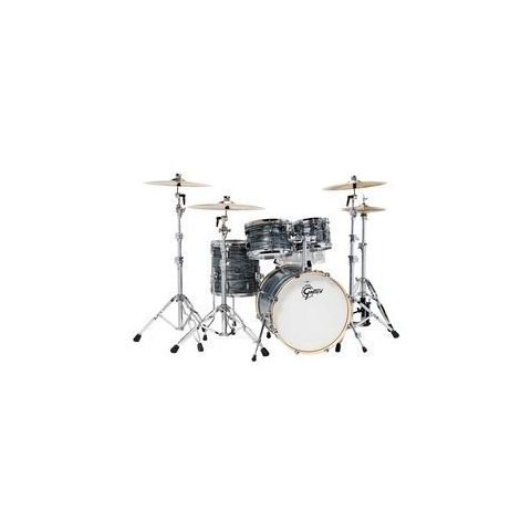 Renown Maple Studio Silver Oyster Pearl
