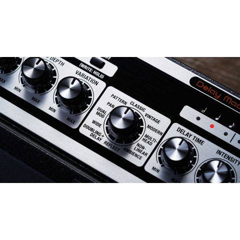 BOSS DM-101 DELAY MACHINE