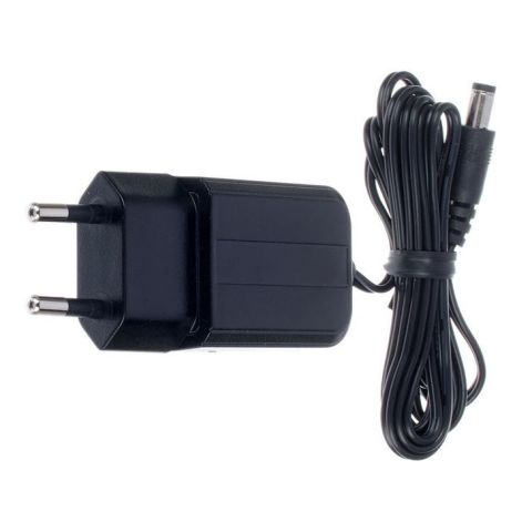 ZOOM AD-16 ALIMENTADOR 9V / 500MA (POLO NEGATIVO AL CENTRO)