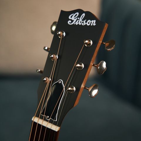 Gibson J35 30'S Faded Natural...