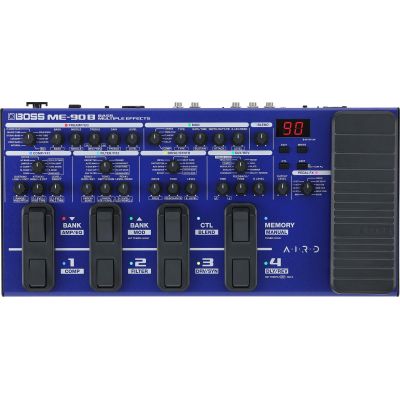Boss ME-90B Pedalera Multiefectos Bajo