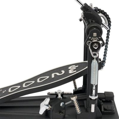 DW 2000A Pedal simple de bombo