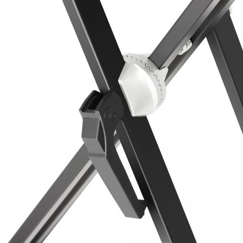 Adam Hall SKS03 Soporte de Tijera