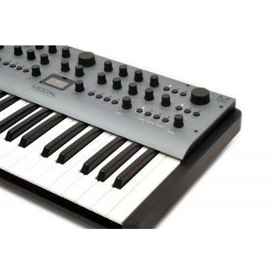 Modal CARBON8 (37 Keys)