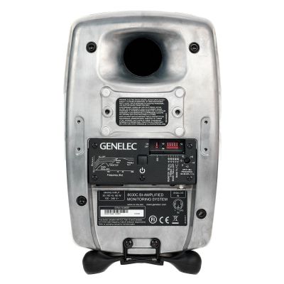 Genelec 8030CRW Monitor  de estudio 2