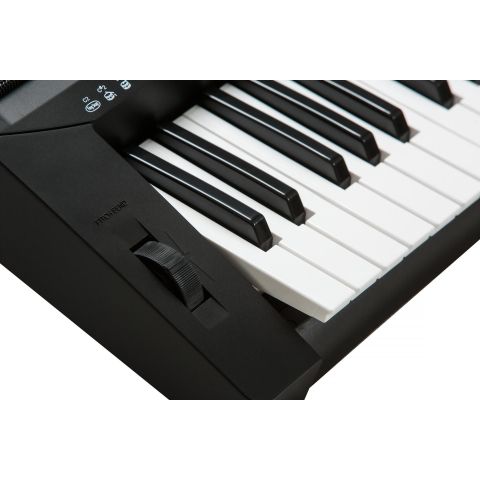 Kurzweil KP-80 con Sensibilidad