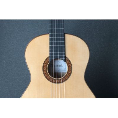 Alhambra 8Fc Flamenco Ciprés Macizo