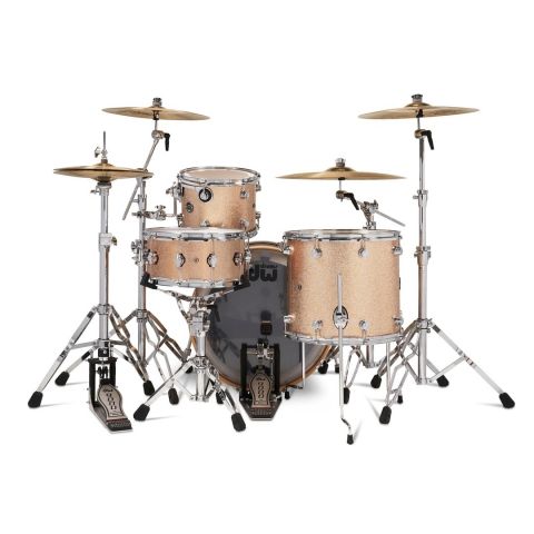 DW Performance Studio Bermuda Sparkle...