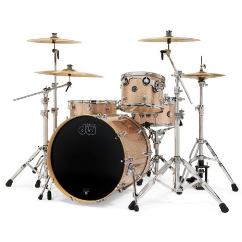 DW Performance Studio Bermuda Sparkle...