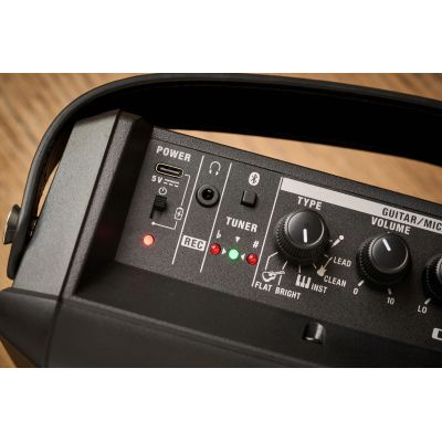 Boss CUBE Street Mini Amplificador multinstrumento con batería
