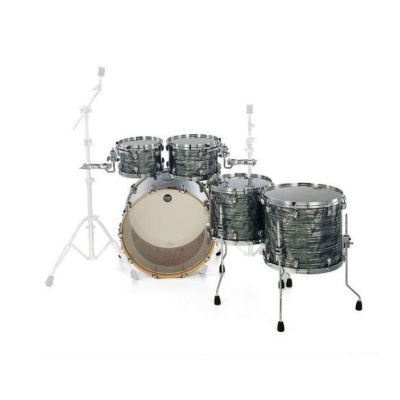 TAMA Starclassic Walnut Birch 5-piece shell pack with 22" bass drum