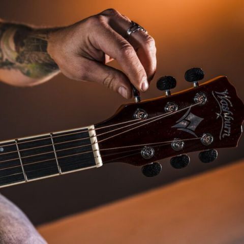Washburn AG70CE Spruce Natural Guitarra Electroacústica