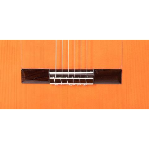 Admira Lucia Cutway Fishman Guitarra Flamenca Serie Roja