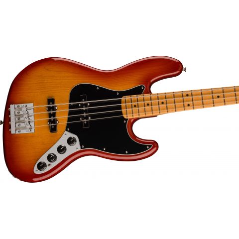 Fender Player Plus Jazz Bass®, Maple Fingerboard, Sienna Sunburst