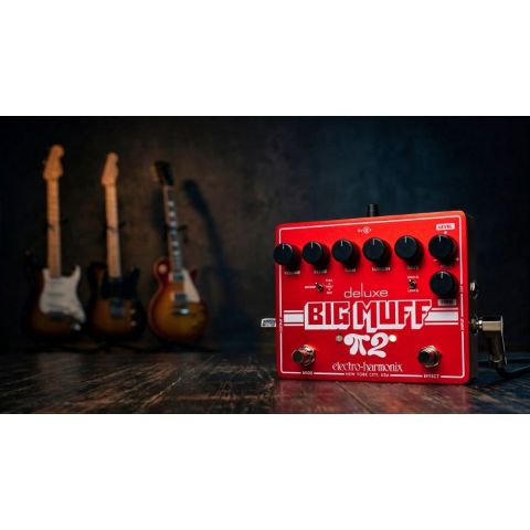 Electro Harmonix Deluxe BIG MUFF 2 Fuzz Pedal de Guitarra