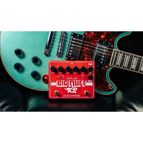 Electro Harmonix Deluxe BIG MUFF 2 Fuzz Pedal de Guitarra