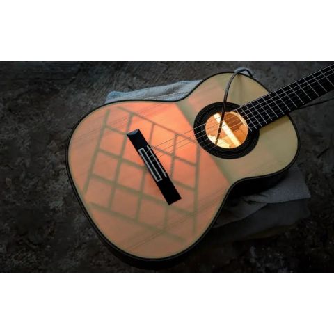 Admira Artista Guitarra Clásica Serie Conservatorio Abeto-Mongoy