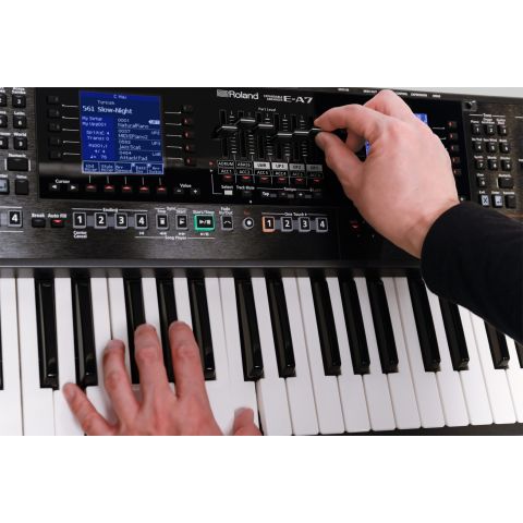 Roland EA-7