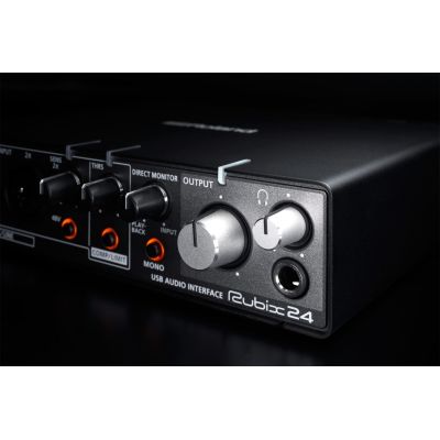 ROLAND RUBIX 44